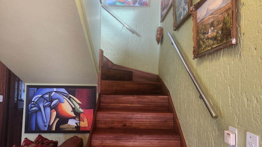 4 Bedroom Property for Sale in Brenton On Sea Western Cape